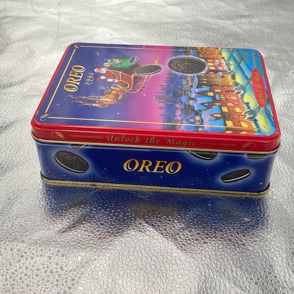 VTG Christmas Oreo Collectible Tin Container 1995 Santa Claus Unlock The Magic - Picture 6 of 15
